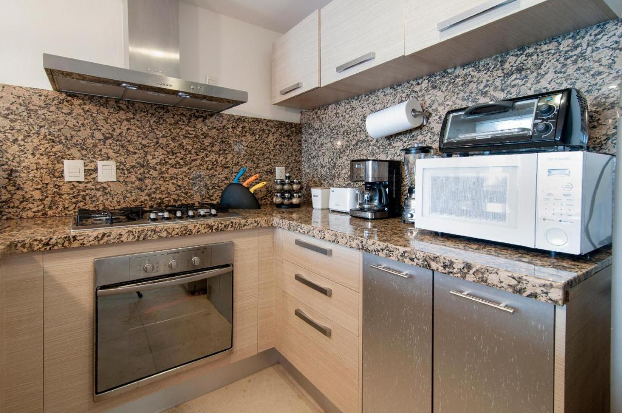 Apartamento Luxurious & In Playa Steps From The