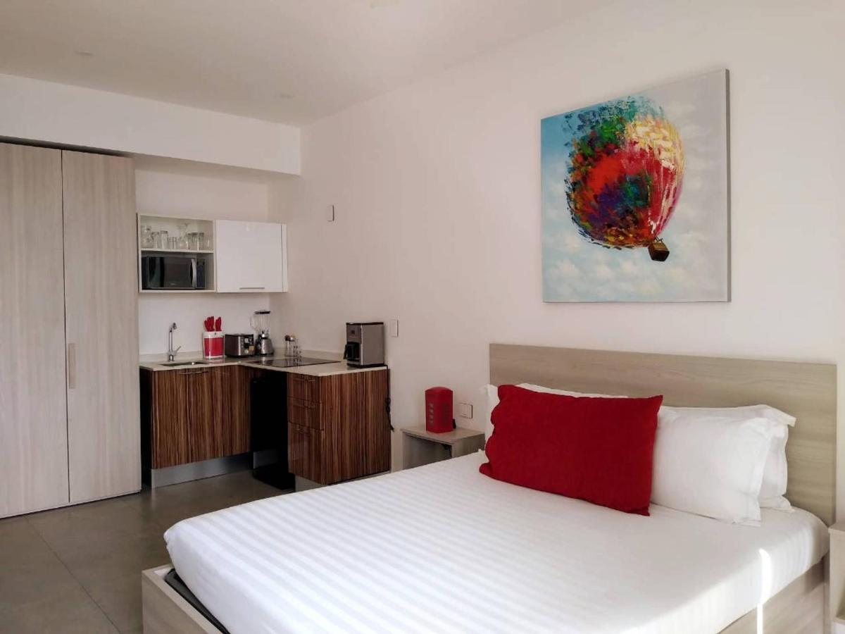 Holiday home Close To 5th Av. W/ Amazing Roof Pool View, Gym, And More! *