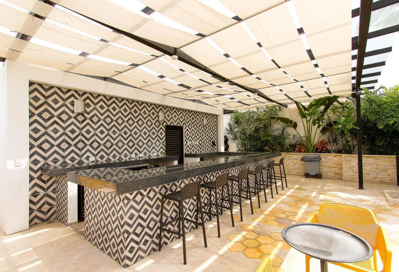 Holiday home Close To 5th Av. W/ Amazing Roof Pool View, Gym, And More!