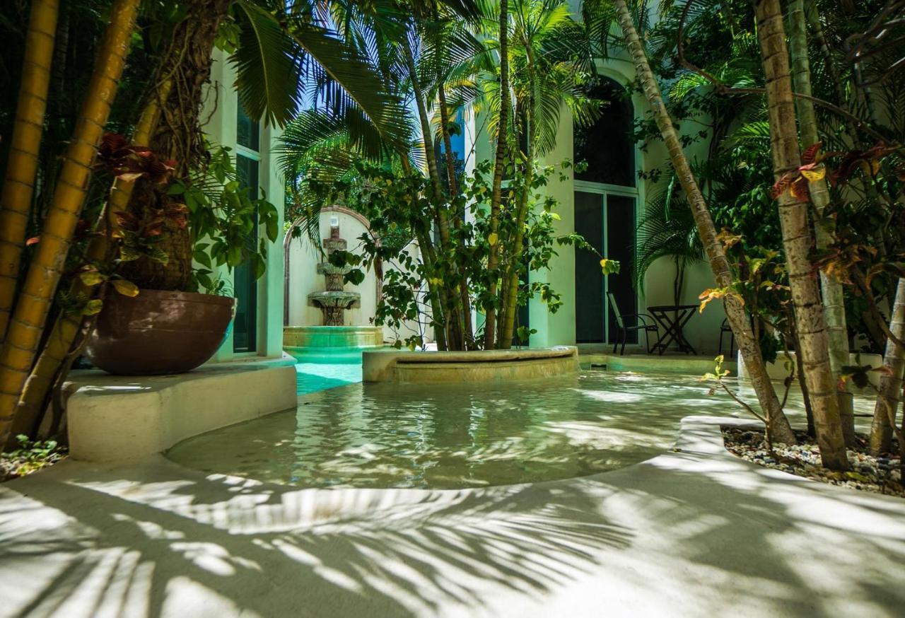 Royal Palms 10 Apartment