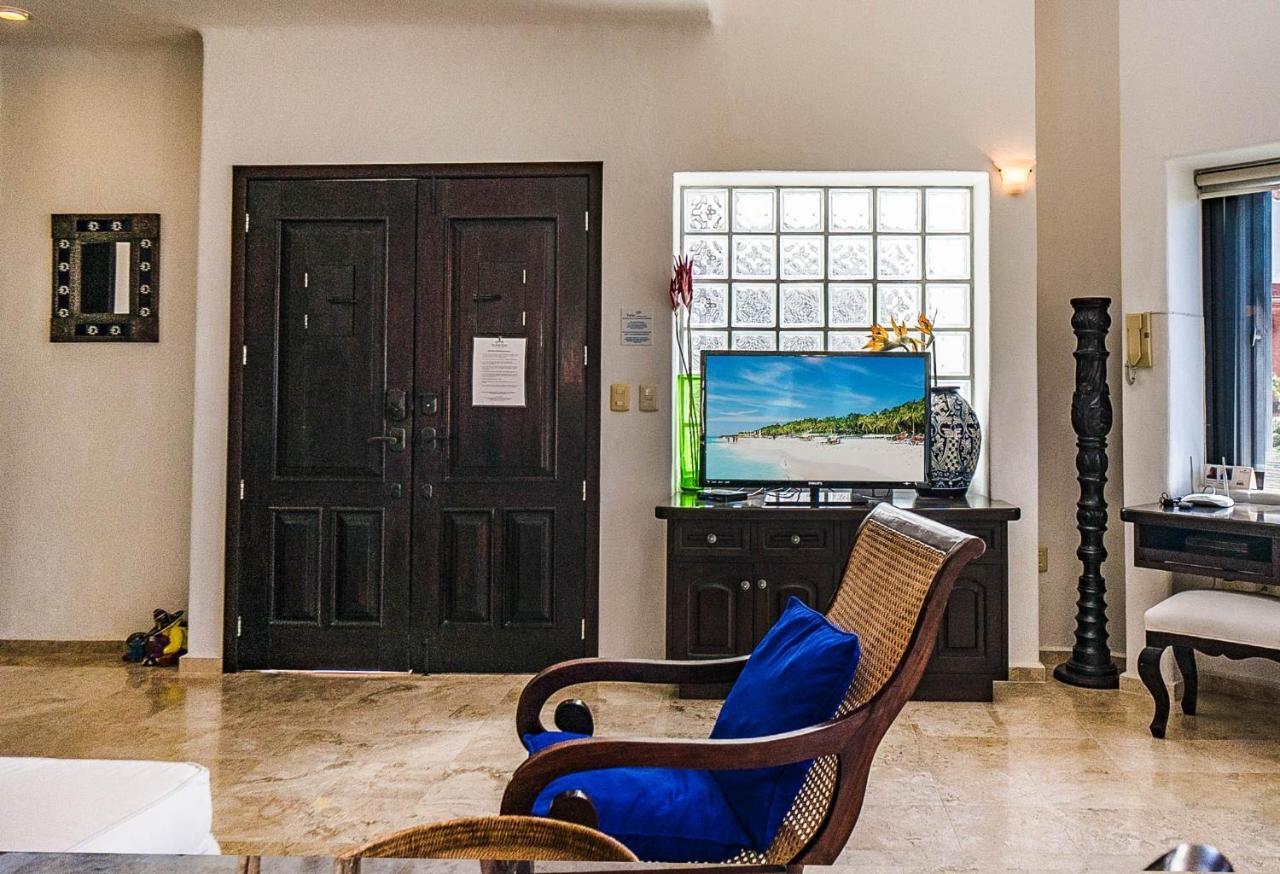Apartment Royal Palms 10 *