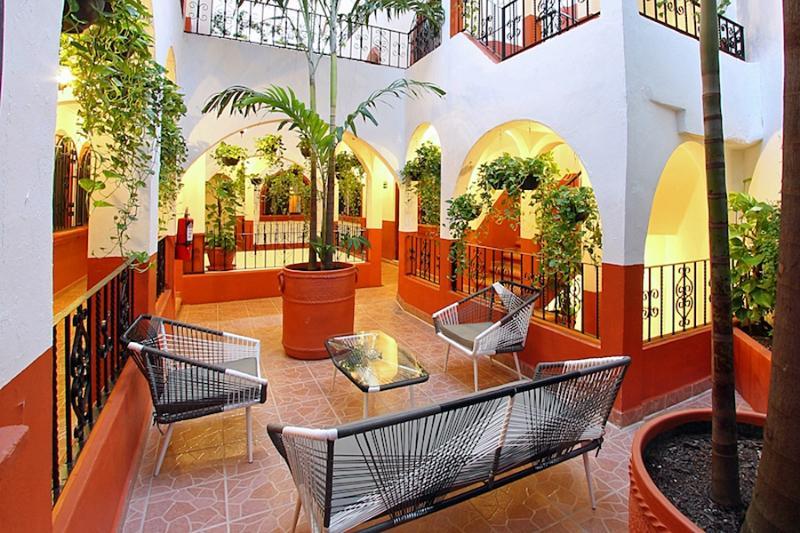 Hotel El Patio Playa del Carmen