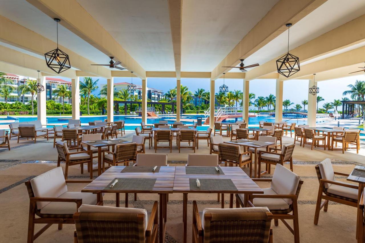 Mareazul Front Aparthotel