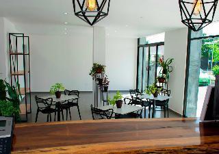 V10 Hotel Playa del Carmen