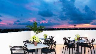 Hotel V10 4*