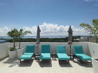 V10 Hotel 4*