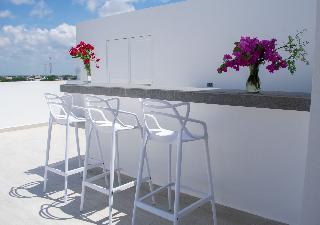 V10 Hotel 4*