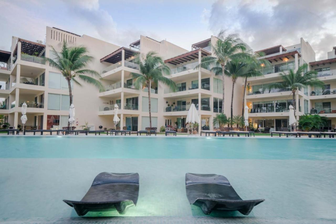 Infinity Pool And Private Club - Luxury Complex The Elements - Gh8 Playa del Carmen