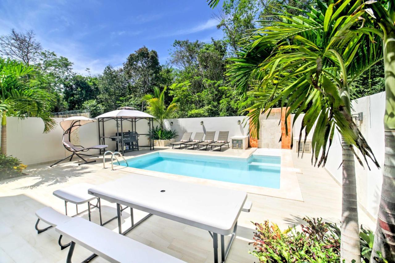 Luxe With Pool - Walk To