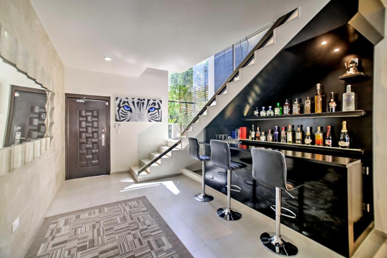 Luxe With Pool - Walk To Playa del Carmen