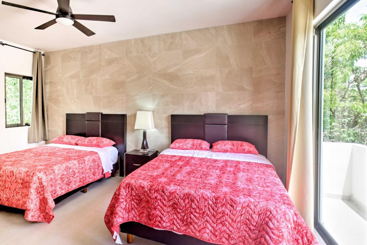 Luxe With Pool - Walk To Holiday home