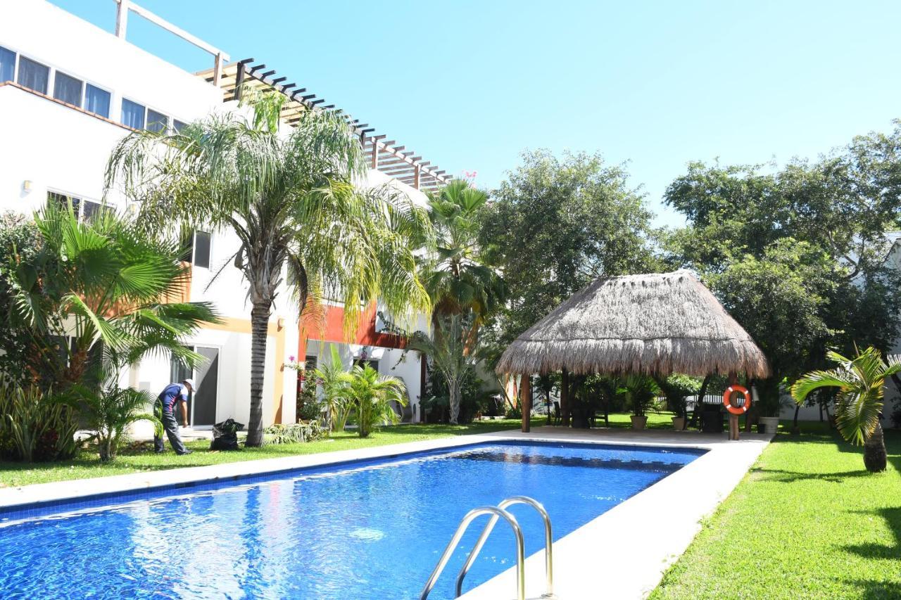 4 Bedroom Luxury Villa & 3 Bedroom Villa With Swimming Pool Close To The Beach