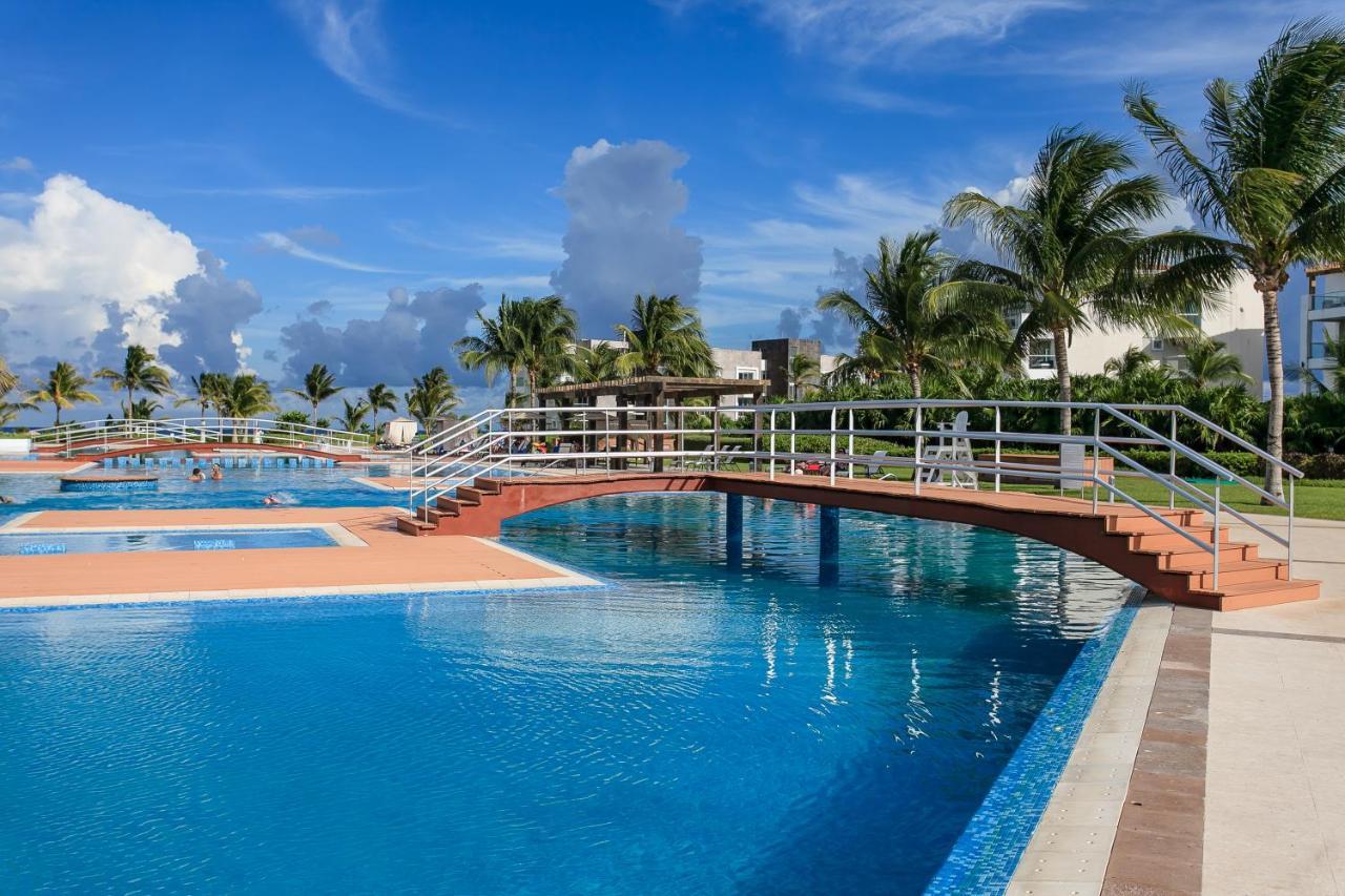 Relaxing 2 Bedroom With Jacuzzi, Terrace And Club Appartement Playa del Carmen