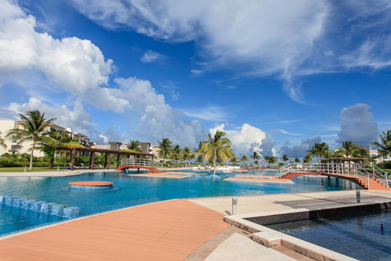 Relaxing 2 Bedroom With Jacuzzi, Terrace And Club Appartement