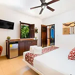 Hotel Casa De Las Flores