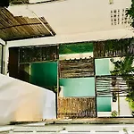 Studios Beach Club