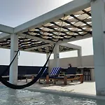 Lujoso Loft Nuevo Con Vista Al Mar Y Rooftop Pool