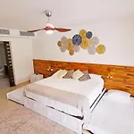 Mareazul Beachfront Resort - Condo Paraiso