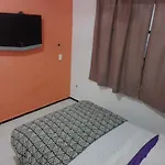 Guacamaya Hostel