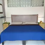 B&B Tiburon