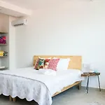Dewl Estudios & Residences : The Kahlo