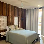 Polo 15 Suites