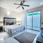 Oasis12 By Playa Moments