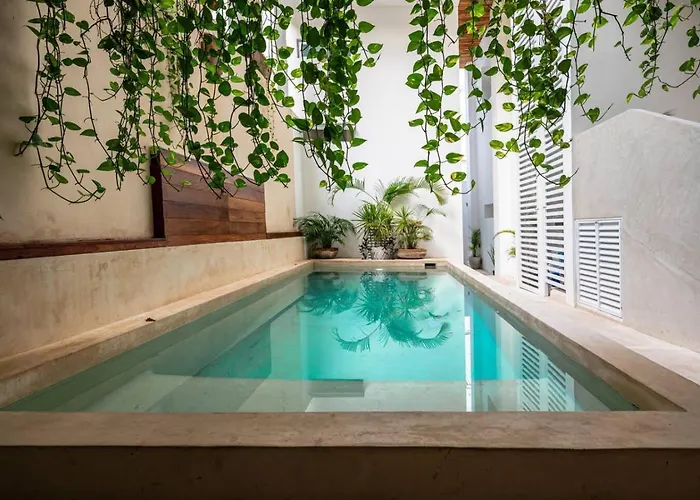 Stylish Studio W Rooftop Pool Walk To Beach 5Th