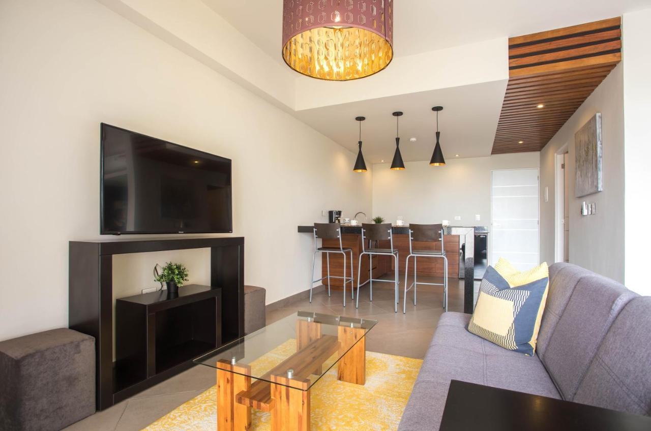 Honey B Aparthotel 3*