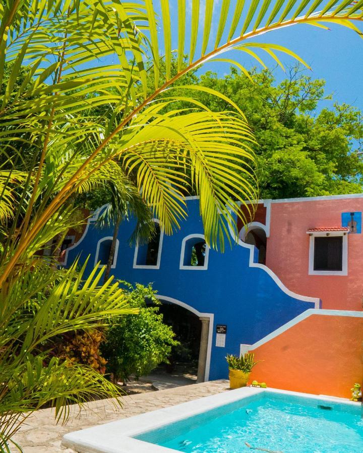 Hotel Casa De Flores 3*