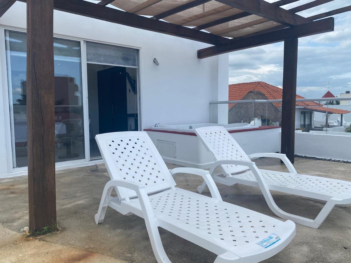 Cache & (adults Only) Hotel
