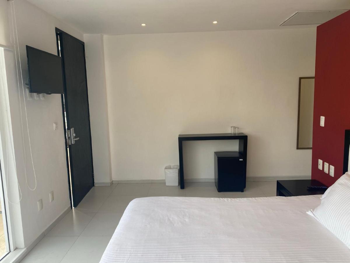 Cache & (adults Only) Hotel