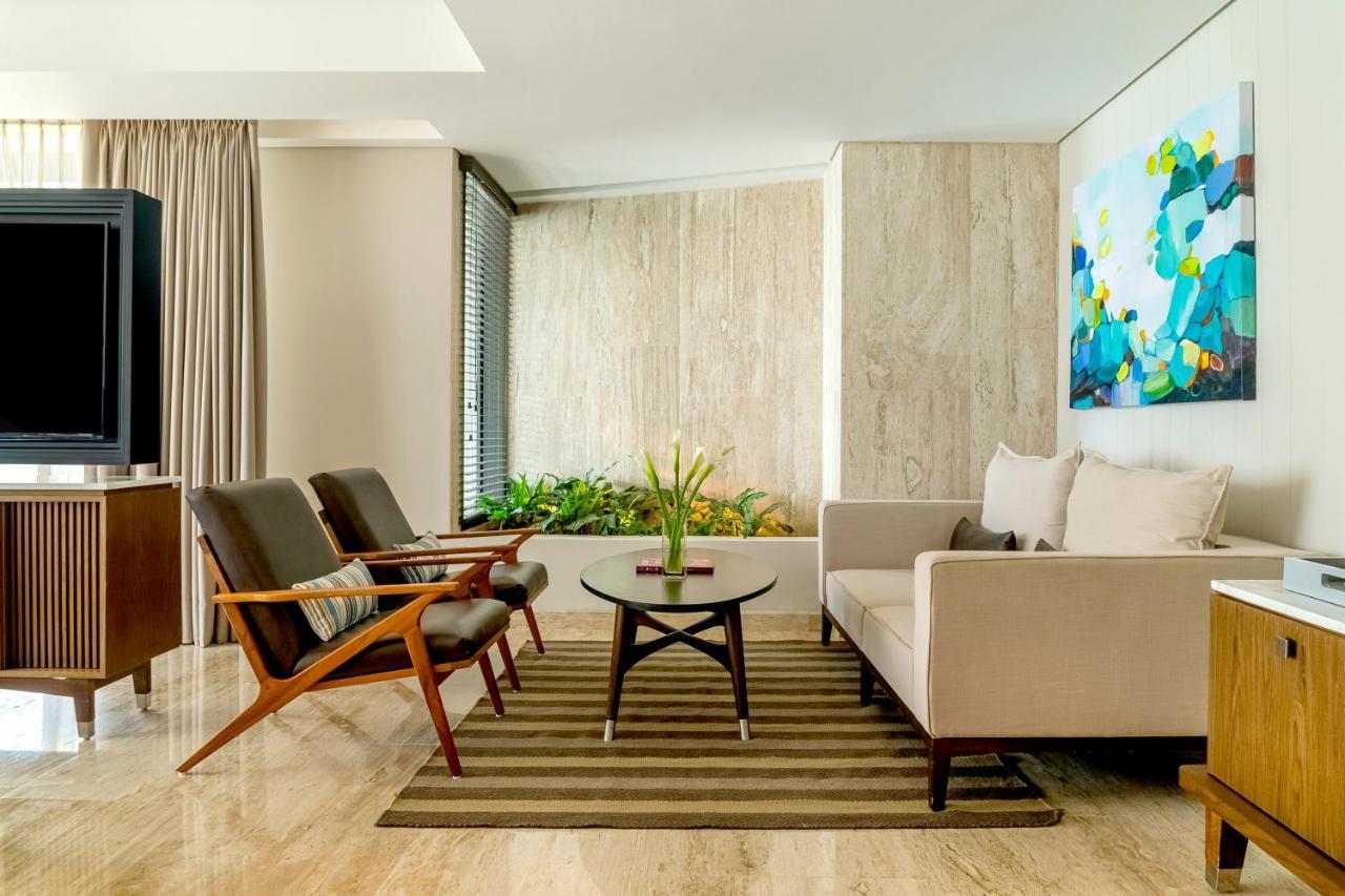 Thompson House, By Hyatt 4*