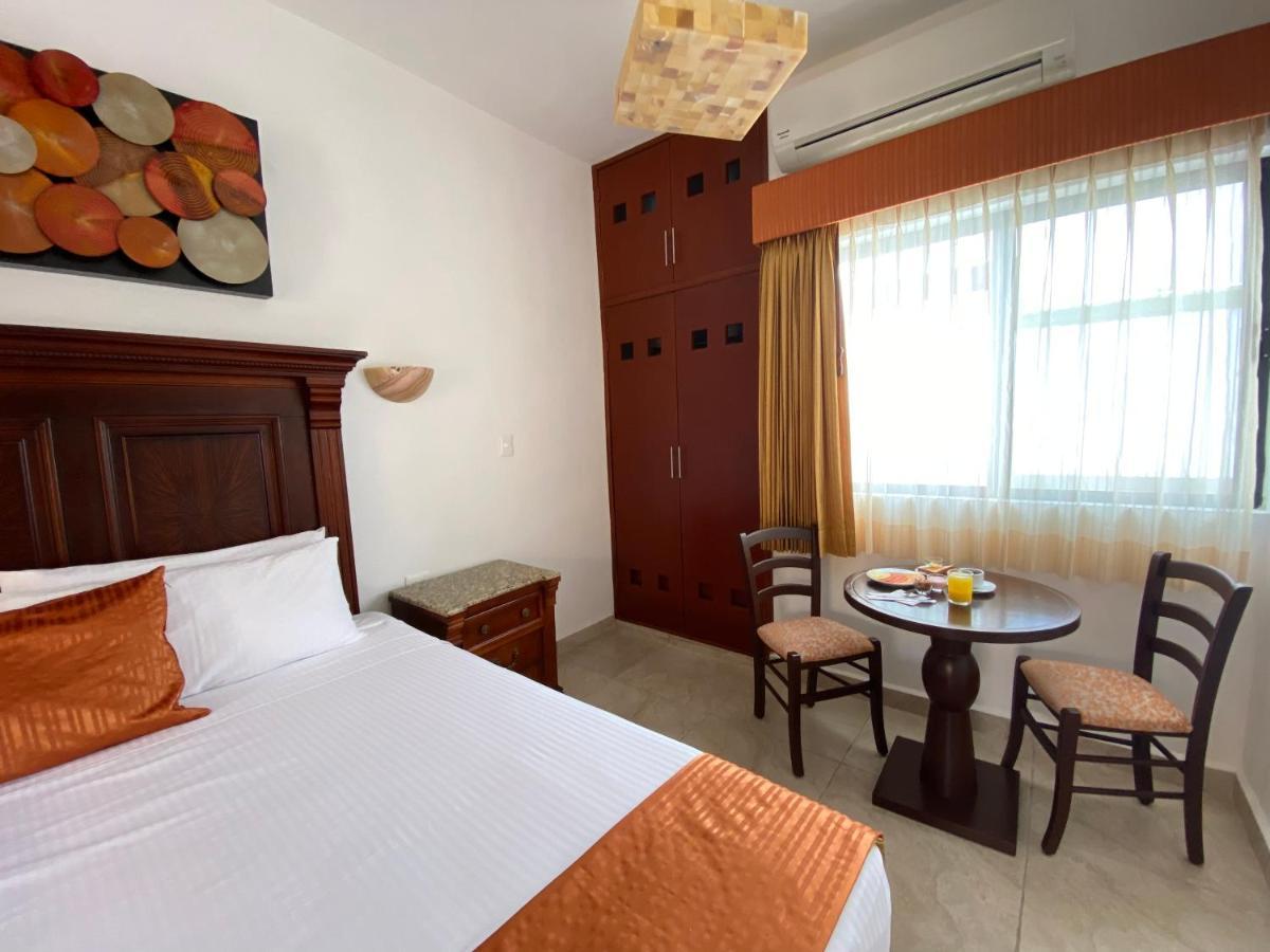 Golondrinas Hotel Playa del Carmen