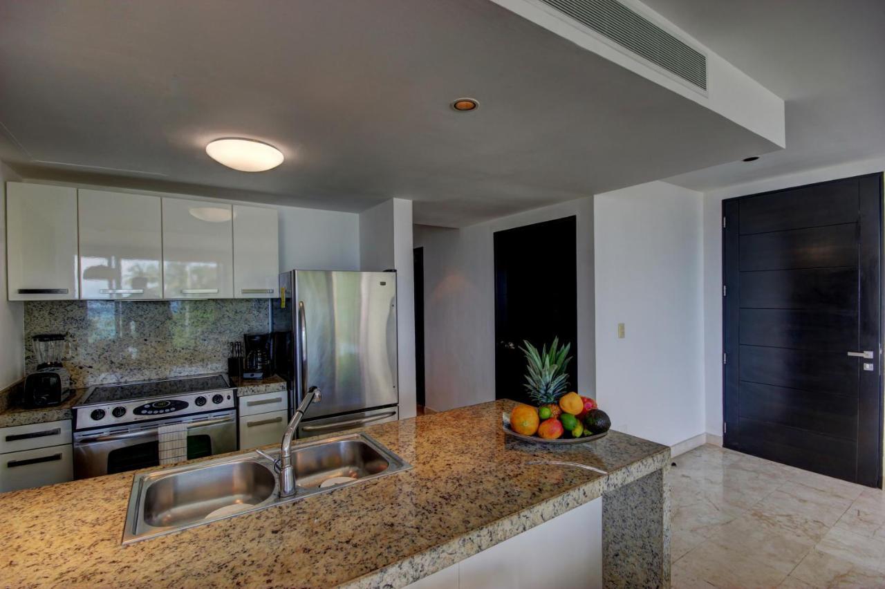 Apartment El123 Elements Condos 2 Bedroom *