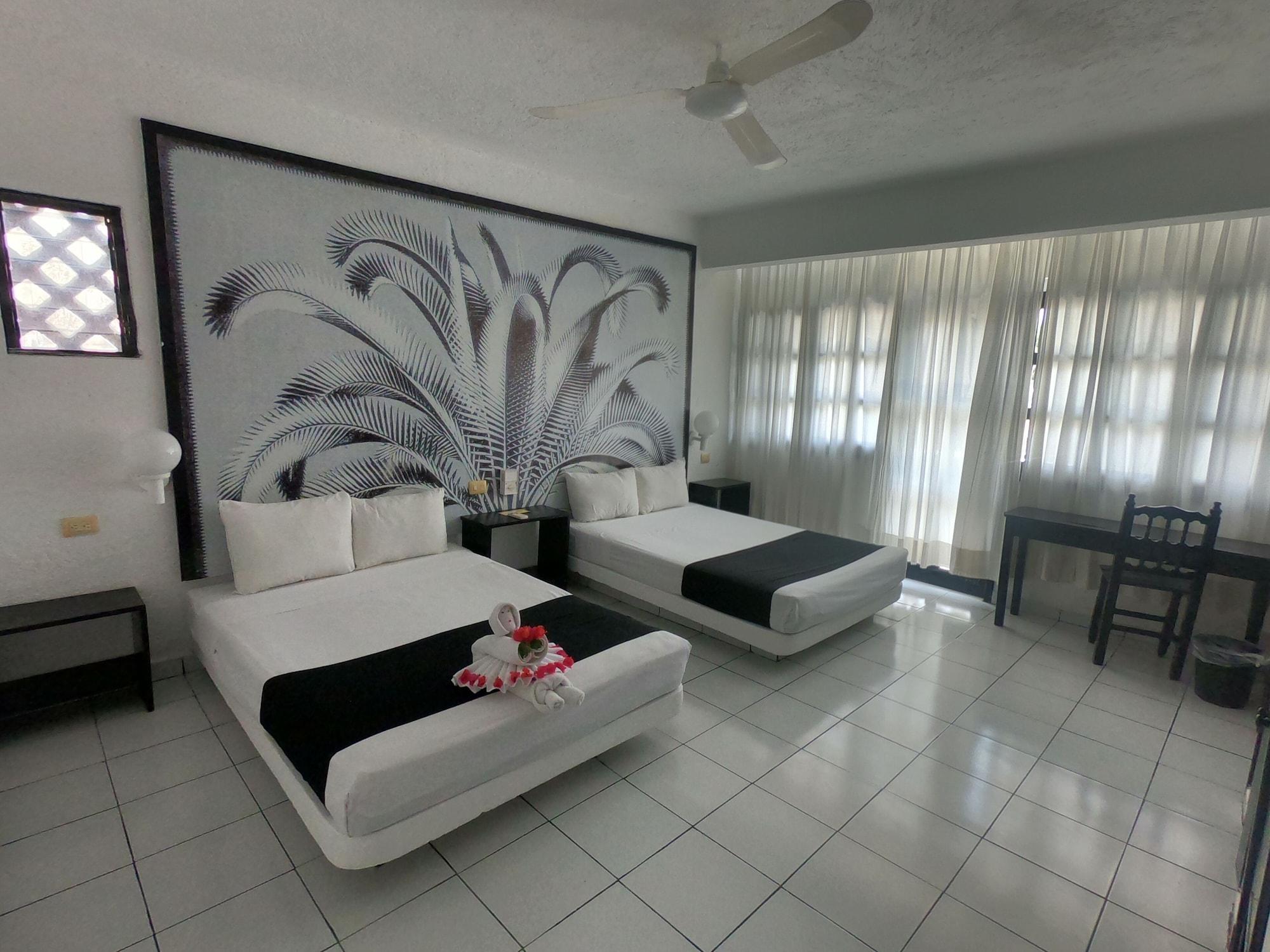 Maya Del Mar On Fifth Avenue 3* Playa del Carmen