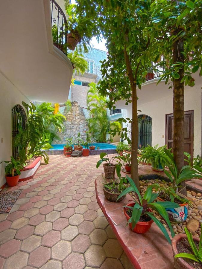 W/ Prime Location Mexican Colonial Style Apartment