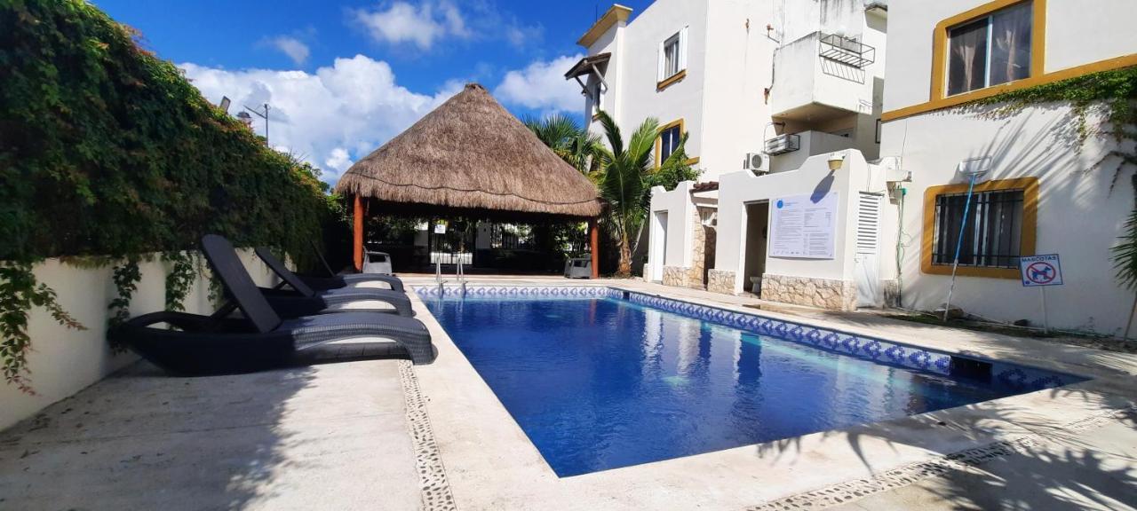 En Fraccionamiento Privado 6 Personas, 5 Camas, Piscina Cerca De La Playa Apartamento