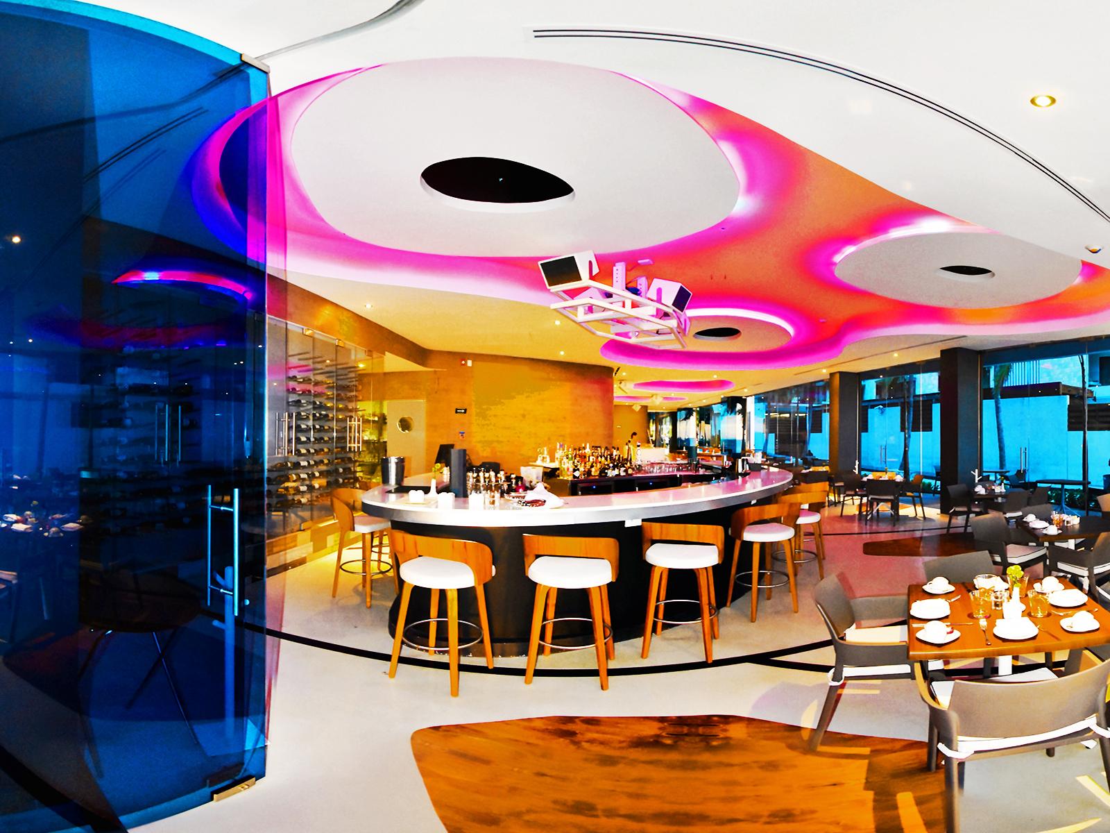 We Uniq El Carmen Adults Only Hotel