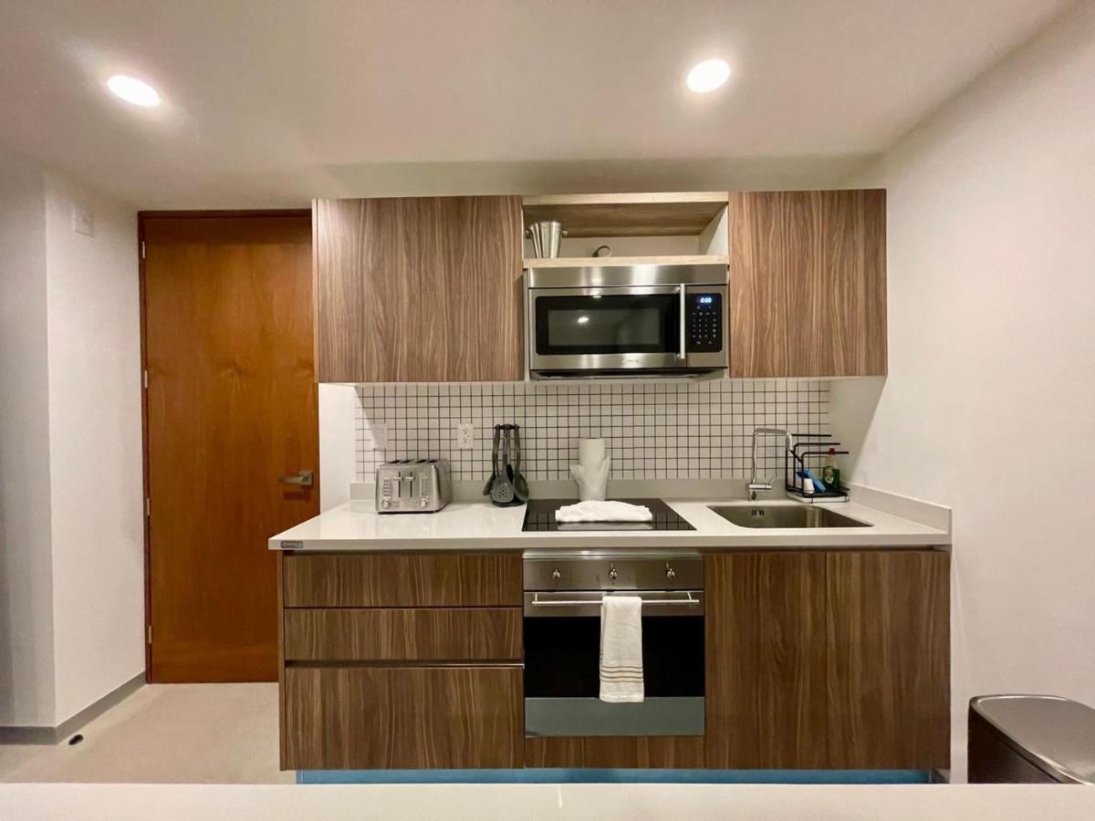 Urban Towers - Brand New Contemporary In Downtown *