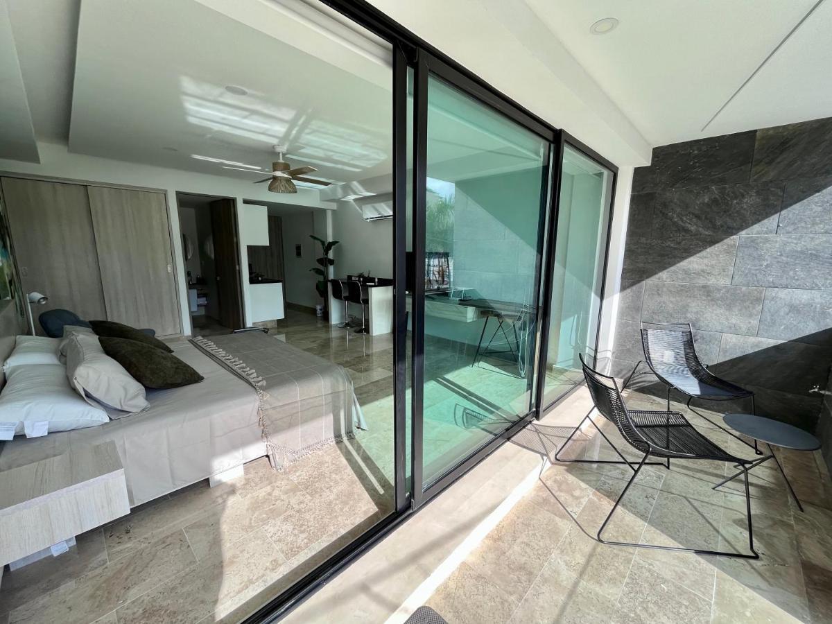 Luxury Location! Apartment *