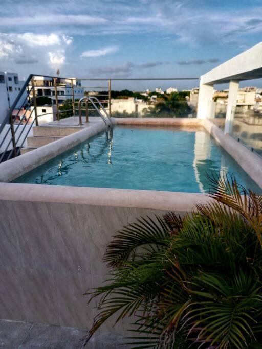 Apartment Vip! Pent-house With Your Private Pool & Chairs 2 Bedrooms