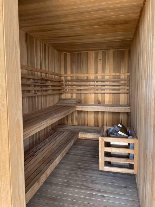 Appartement Modern Apartment/jacuzzi/sauna/pool/gym *