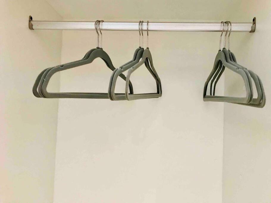 Workspace-reliable Wifi-ac Close To Everything Apartment