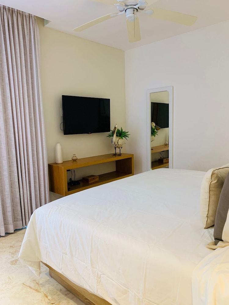 Aparthotel Anah 4*