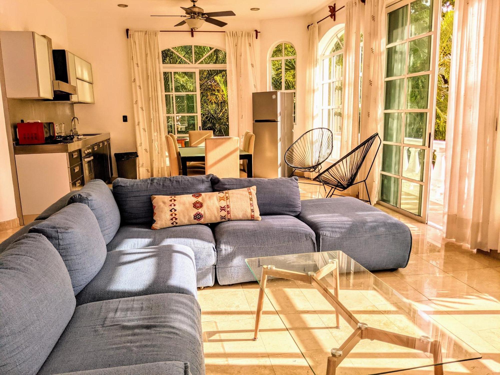 Castillo Playacar Fase 1 9br 3kitchen Pool Walk To 5th Ave 25max