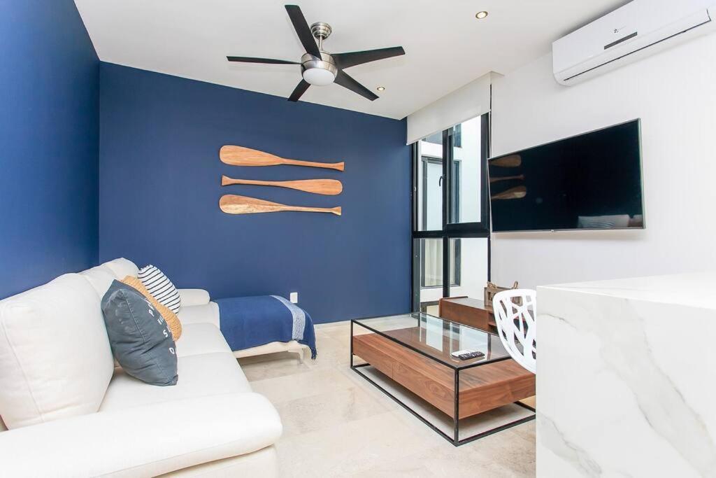 Mennesse 106 Centrally Located 1br In Apartment *