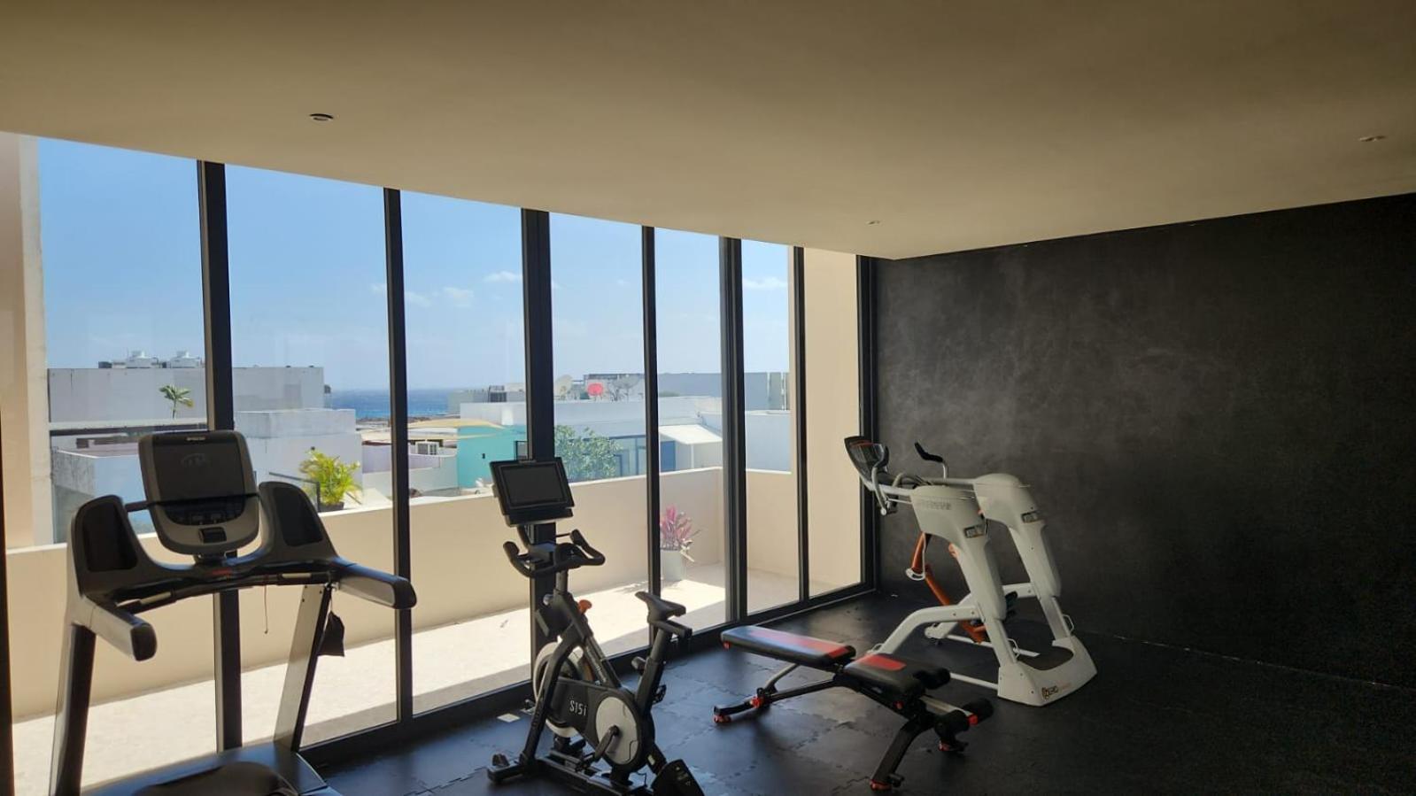 Lujoso Loft Nuevo Con Vista Al Mar Y Rooftop Pool