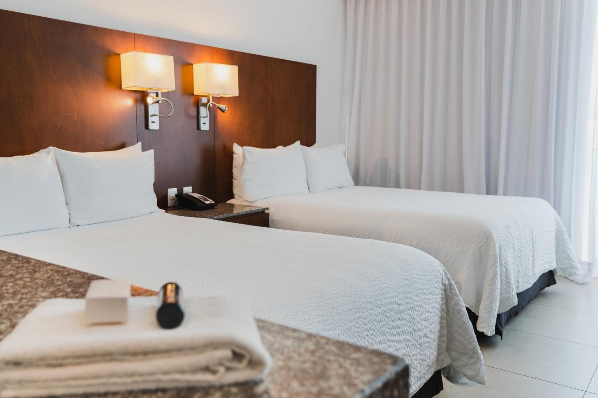 Hotel Fiesta 4*