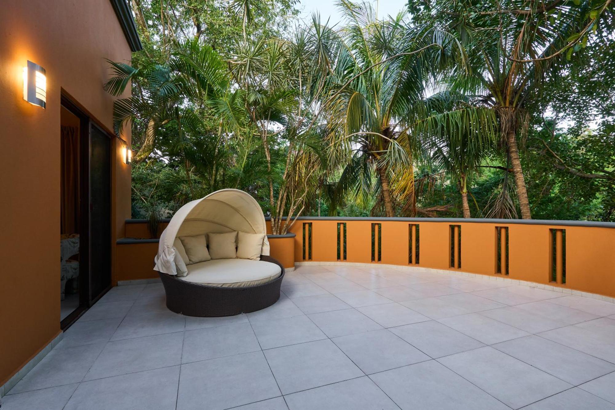 Сasa de vacaciones Spacious And Stylish Vacation For 8 With Private Pool And Large Terrace